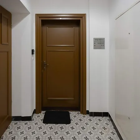 Apartment Stylish With Mezzanine, Next To Metro Station By Renters Warsaw