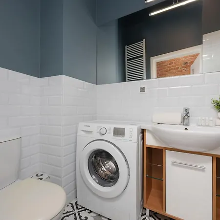 Stylish With Mezzanine, Next To Metro Station By Renters 아파트 바르샤바