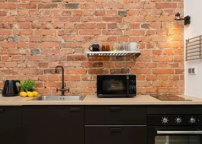 Stylish With Mezzanine, Next To Metro Station By Renters Apartament