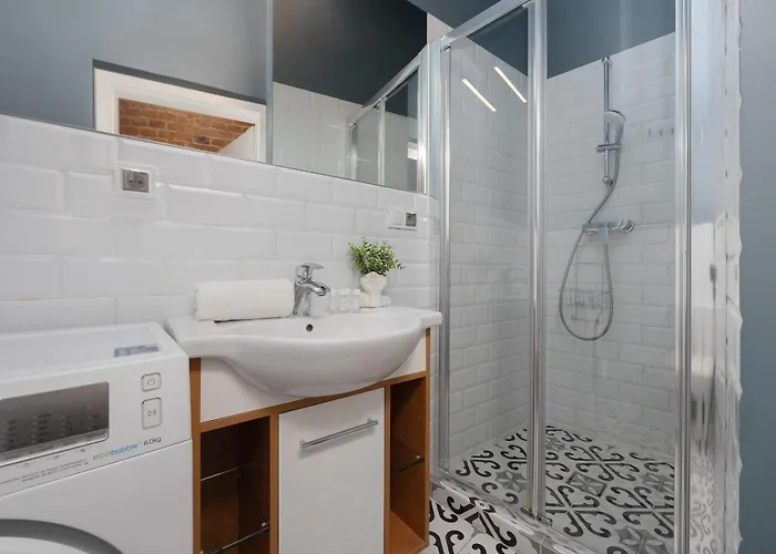 Stylish With Mezzanine, Next To Metro Station By Renters Apartmán