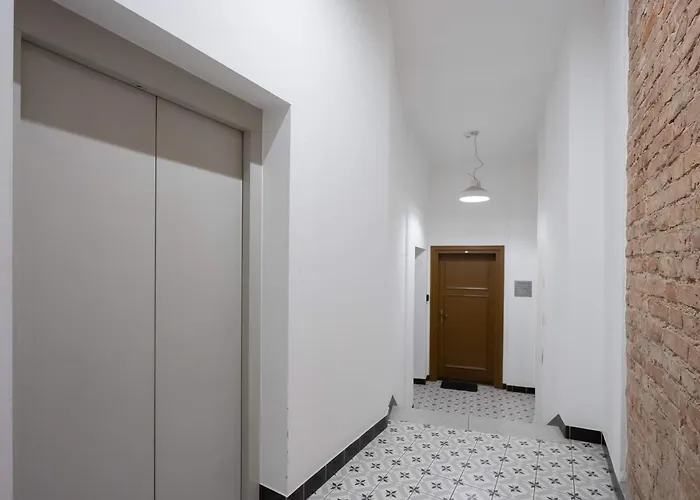 Stylish With Mezzanine, Next To Metro Station By Renters Apartmán Varšava