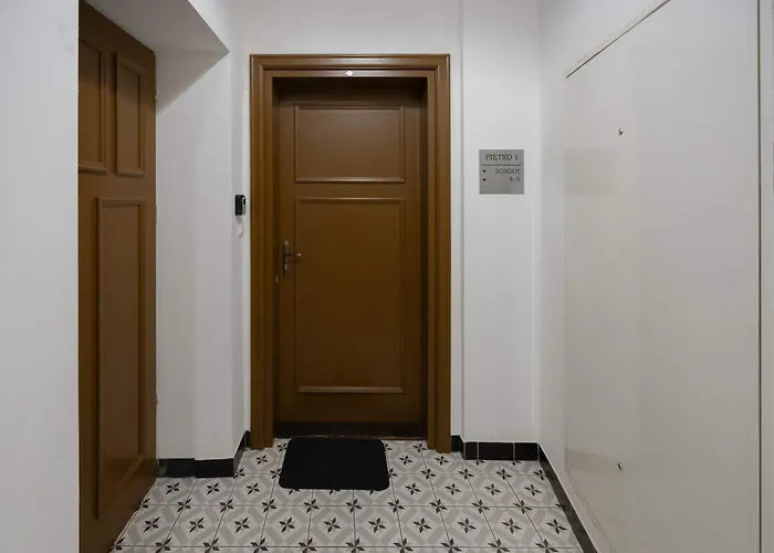 Apartament Stylish With Mezzanine, Next To Metro Station By Renters Warszawa