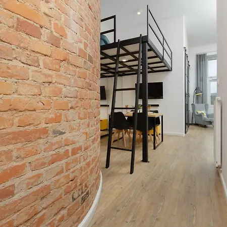 Stylish With Mezzanine, Next To Metro Station By Renters Apartmán Varšava
