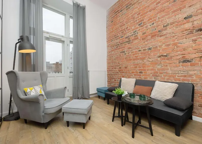 Stylish With Mezzanine, Next To Metro Station By Renters Daire *
